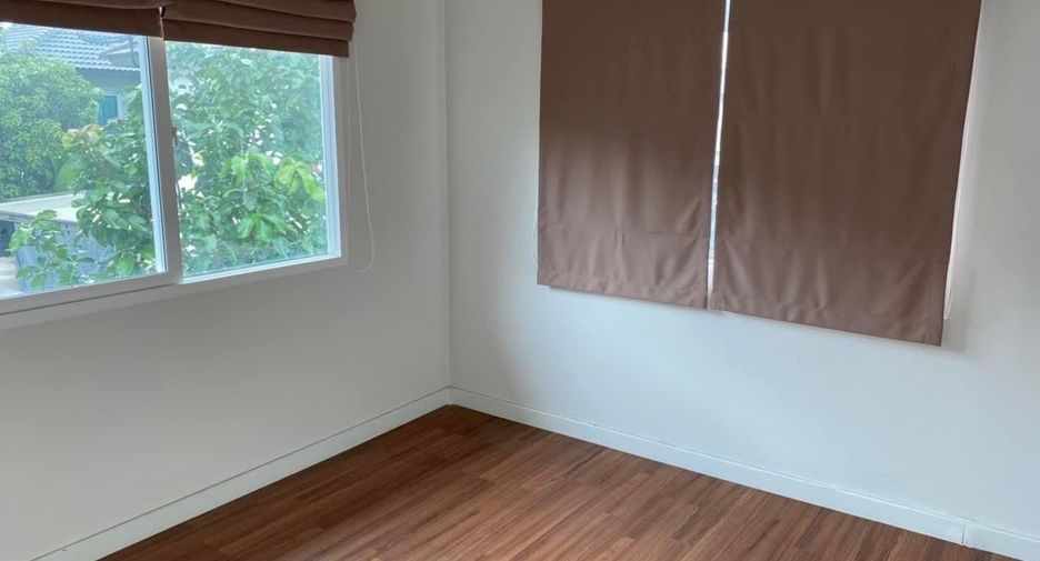 For sale 3 bedrooms house in Khlong Sam Wa, Bangkok
