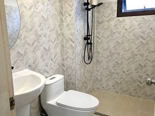 For sale 1 bed condo in Bang Kapi, Bangkok