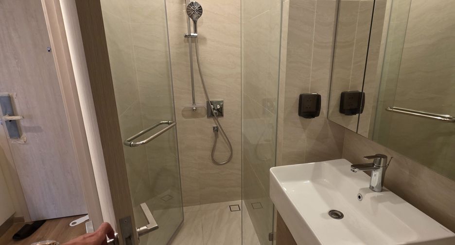 For sale 2 bedrooms condo in Watthana, Bangkok