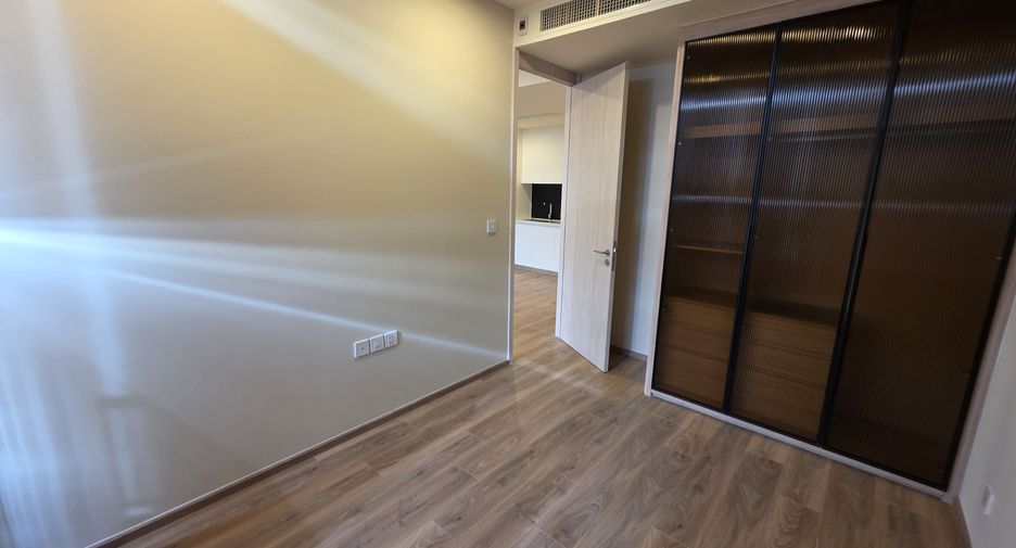 For sale 2 bedrooms condo in Watthana, Bangkok