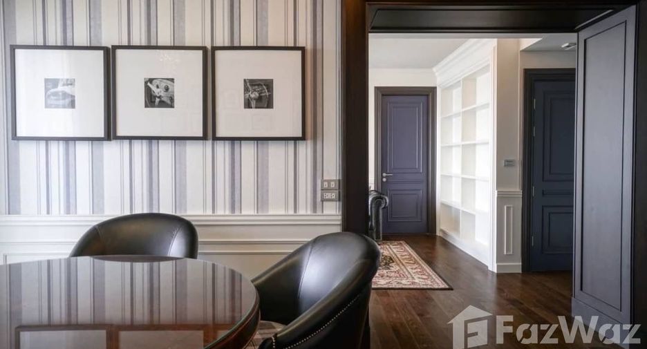 Condo en venta de 3 habitaciones en Khlong Toei, Bangkok