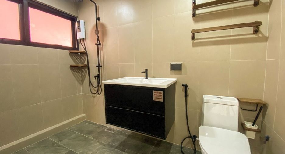 For sale 3 bedrooms house in Suan Luang, Bangkok
