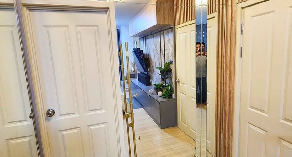 For sale 1 bed condo in Huai Khwang, Bangkok