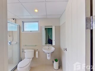 For sale 2 ベッドルーム condo in Watthana, Bangkok