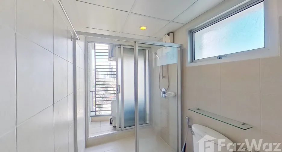 For sale 2 bedrooms condo in Watthana, Bangkok