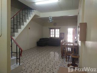 À vendre 2 chambres maison de ville à Mueang Lop Buri, Lopburi