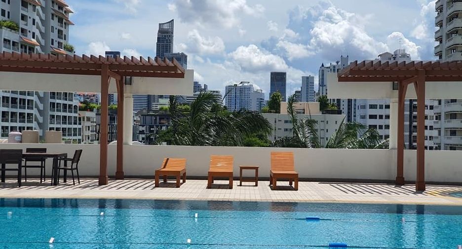 À vendre 2 chambres condo à Watthana, Bangkok
