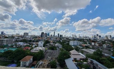Продажа 2 спальни кондо в Щаттхана, Бангкок