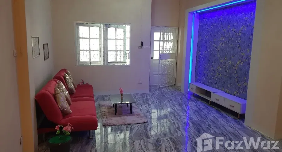 Продажа 5 спальни таунхаус в Bang Bua Thong, Нонтабури