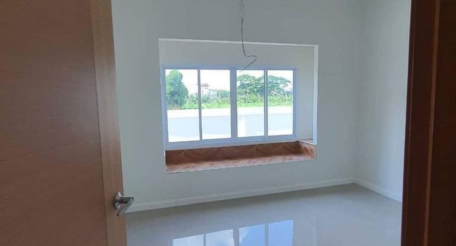 For sale 2 bedrooms house in Mueang Kamphaeng Phet, Kamphaeng Phet
