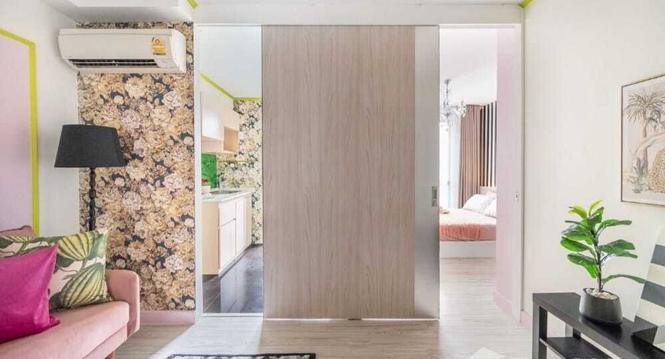 For sale 1 bed condo in Huai Khwang, Bangkok
