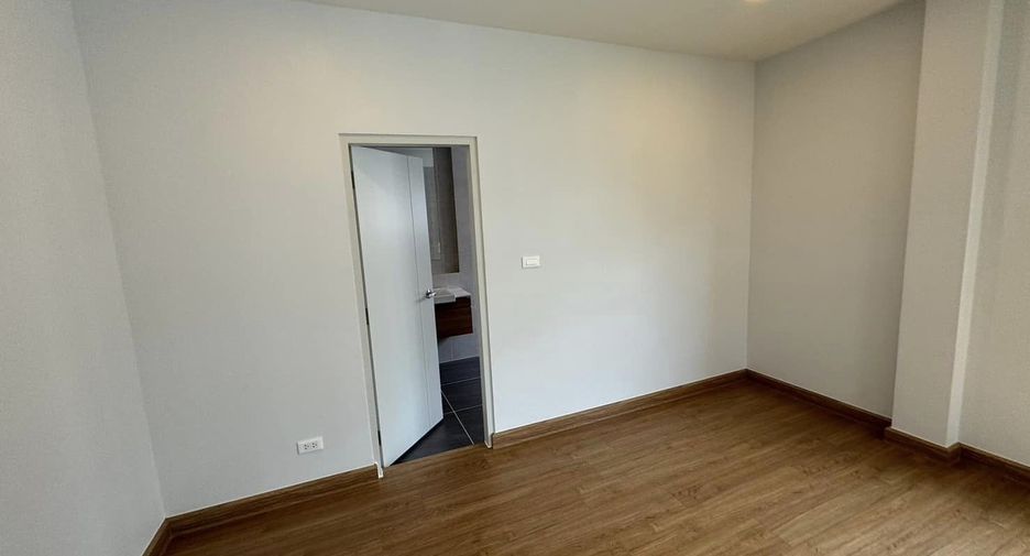 ขาย 4 ห้องนอน บ้านเดี่ยว ใน บางพลี, สมุทรปราการ