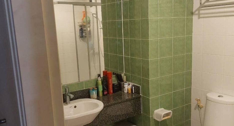For sale studio condo in Phra Khanong, Bangkok