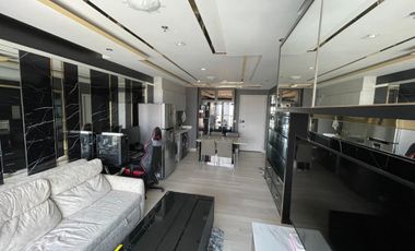 Condo en venta de 2 habitaciones en Khlong Toei, Bangkok