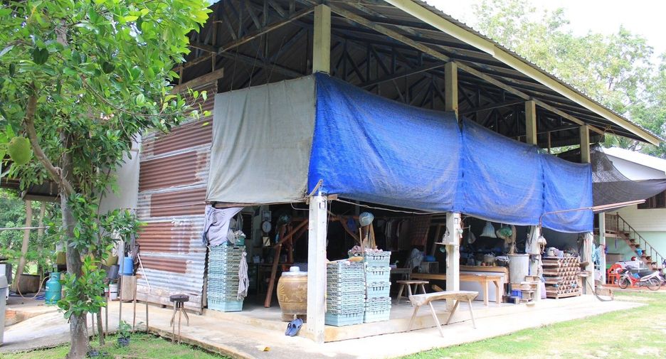 For sale land in Nong Chang, Uthai Thani