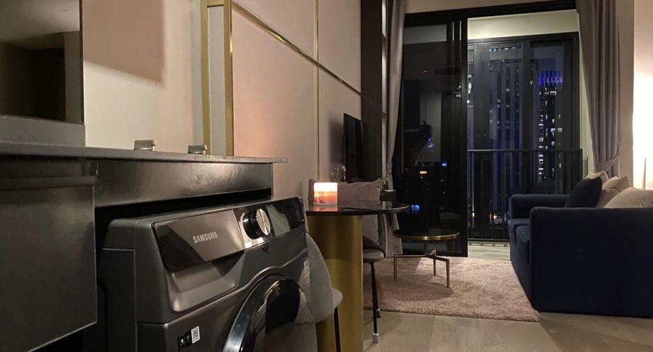 For sale 1 bed condo in Khlong Toei, Bangkok