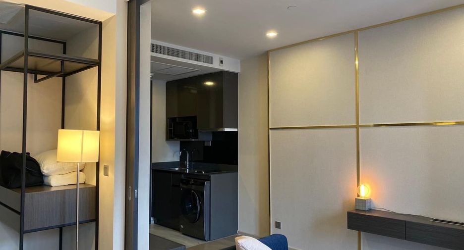 For sale 1 bed condo in Khlong Toei, Bangkok