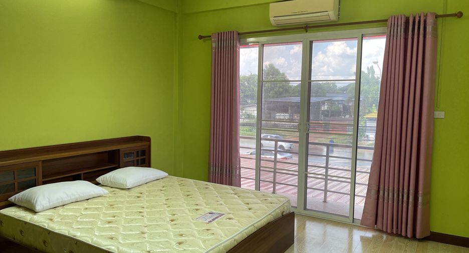 For sale 3 bedrooms townhouse in Mueang Kalasin, Kalasin