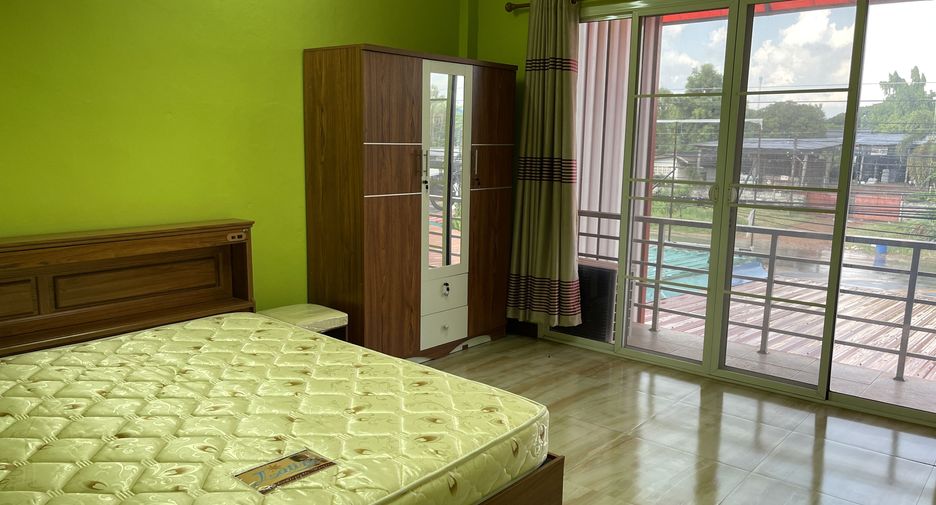 For sale 3 bedrooms townhouse in Mueang Kalasin, Kalasin