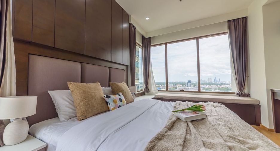 For sale そして for rent 2 ベッドルーム condo in Khlong Toei, Bangkok
