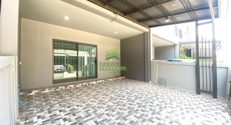 For sale 2 bedrooms townhouse in Mueang Pathum Thani, Pathum Thani