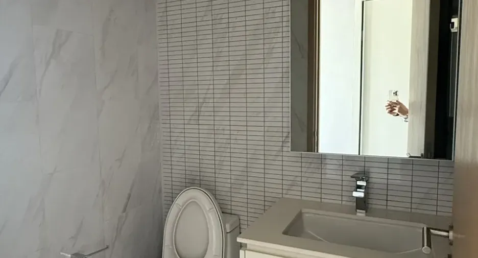 For sale 2 bedrooms condo in Watthana, Bangkok