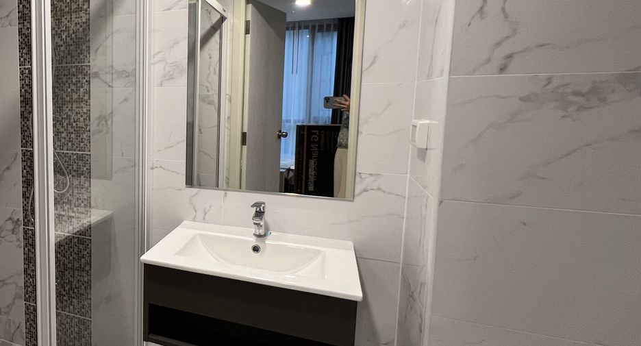 For sale 1 bed condo in Huai Khwang, Bangkok
