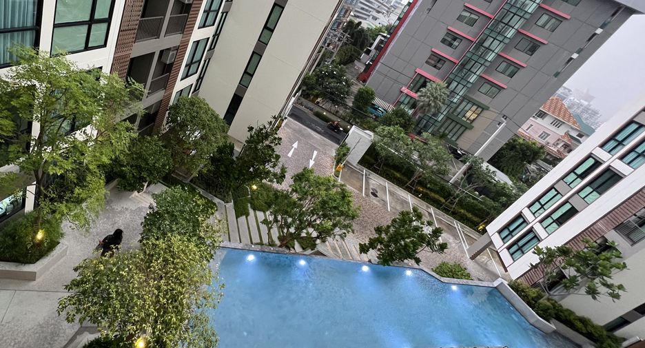 For sale 1 bed condo in Huai Khwang, Bangkok