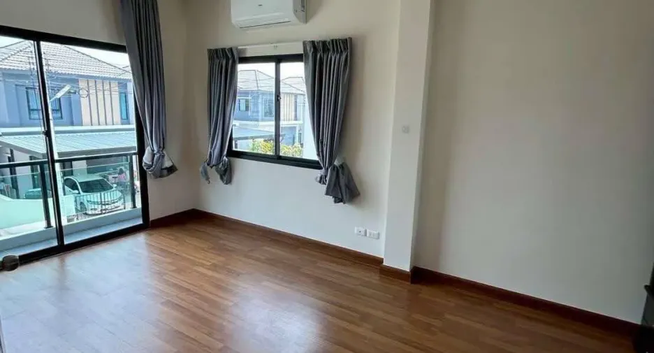 Haus zur Miete mit 3 Zimmer in Lam Luk Ka, Pathum Thani