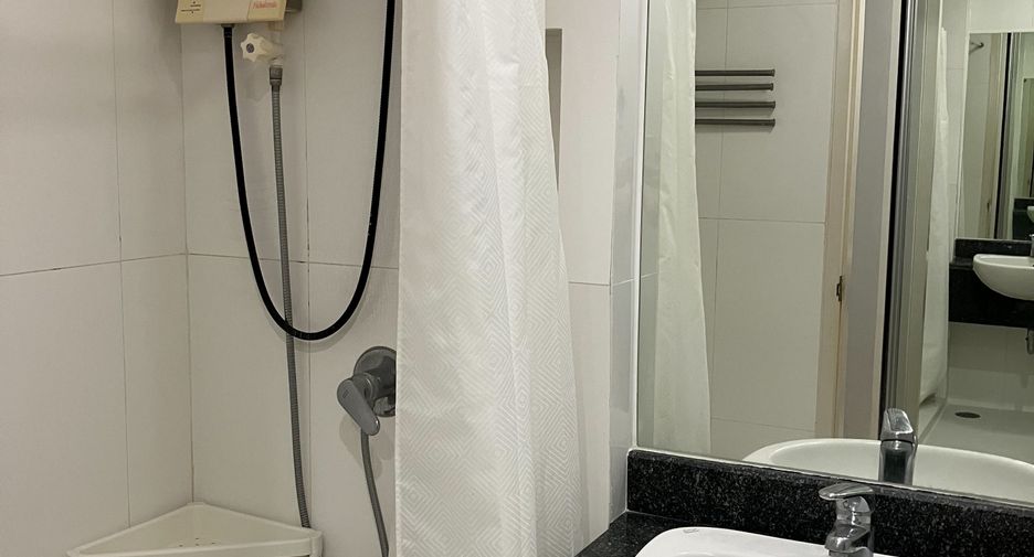 For sale 1 bed condo in Bang Na, Bangkok