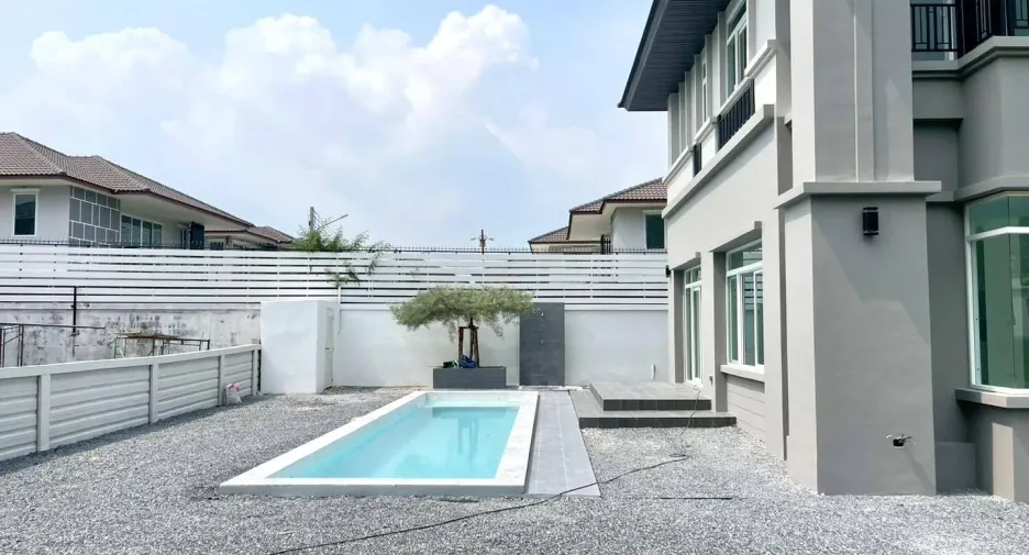 For sale 4 bedrooms house in Mueang Samut Sakhon, Samut Sakhon
