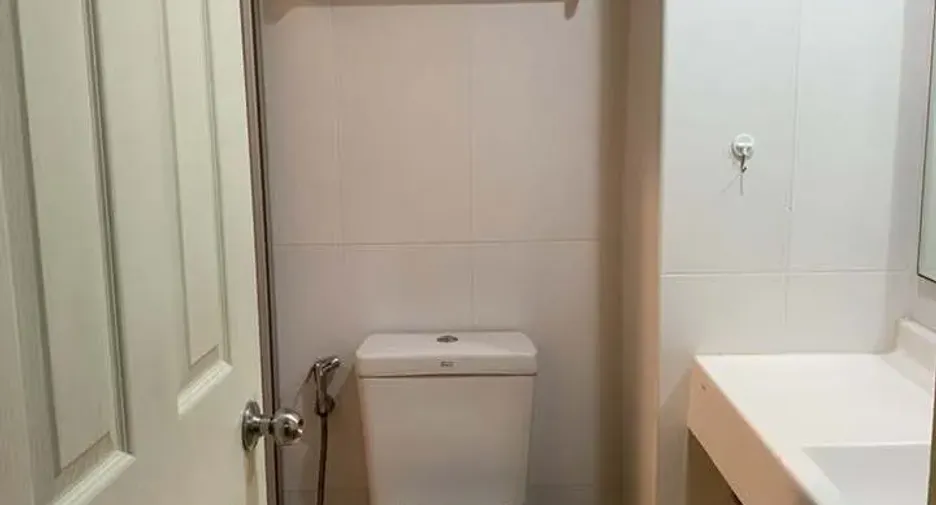 For sale and for rent 1 bed condo in Huai Khwang, Bangkok