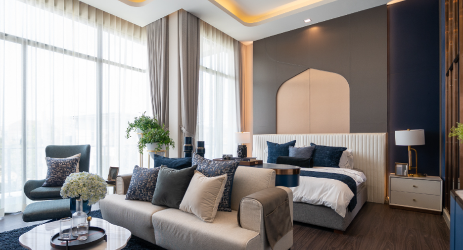 For sale 5 bedrooms house in Saphan Sung, Bangkok