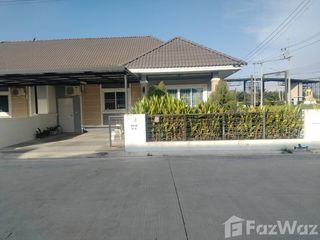 À vendre 2 chambres maison de ville à Phanat Nikhom, Chonburi