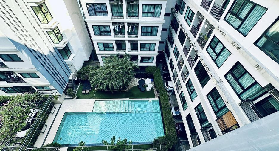For sale 1 bed condo in Bang Na, Bangkok