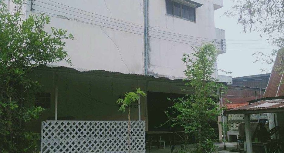 For sale 5 bedrooms house in Chai Badan, Lopburi