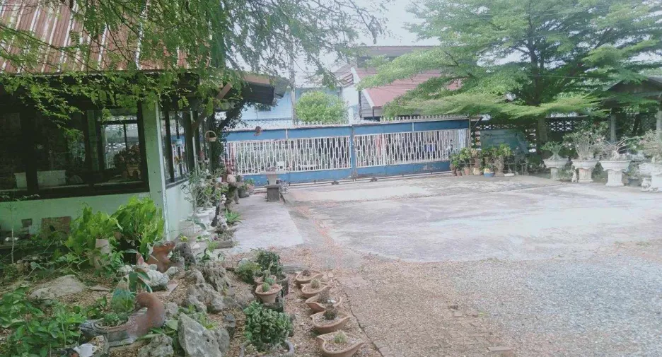 For sale 5 bedrooms house in Chai Badan, Lopburi
