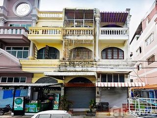 Gewerbefläche zum Kauf mit 2 Zimmer in Bang Yai, Nonthaburi
