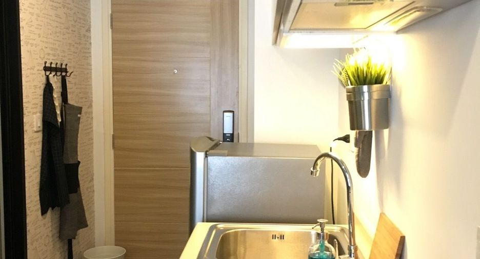 For sale 1 bed condo in Mueang Samut Prakan, Samut Prakan