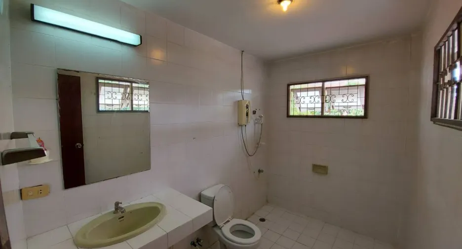 À louer 7 chambres maison à Mueang Pathum Thani, Pathum Thani