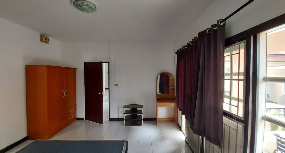 For rent 7 bedrooms house in Mueang Pathum Thani, Pathum Thani