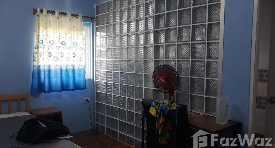 For sale 4 bedrooms house in Wanon Niwat, Sakon Nakhon