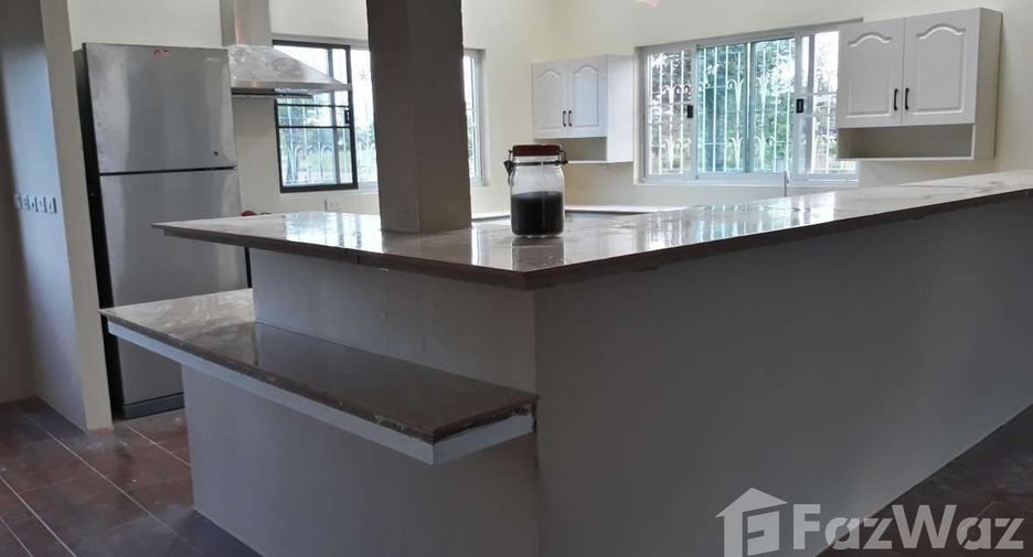 For sale 4 bedrooms house in Wanon Niwat, Sakon Nakhon