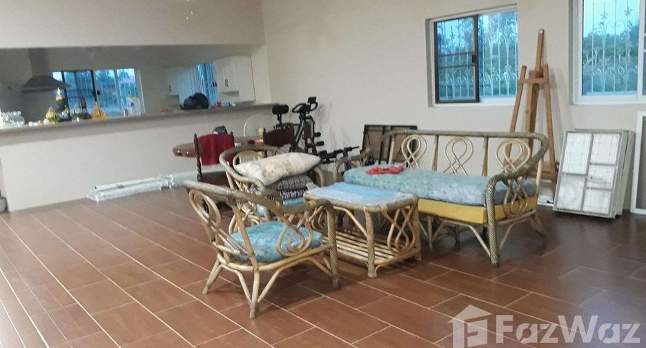For sale 4 bedrooms house in Wanon Niwat, Sakon Nakhon