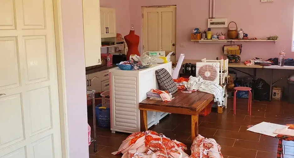 For sale 4 bedrooms house in Wanon Niwat, Sakon Nakhon