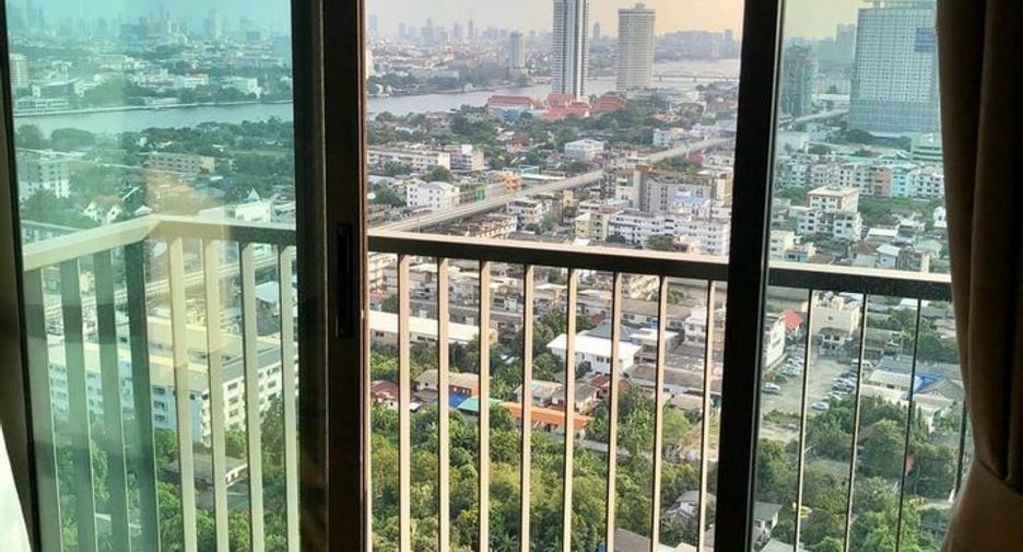 For sale 2 bedrooms condo in Bang Phlat, Bangkok