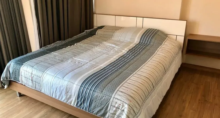 For sale 2 bedrooms condo in Bang Phlat, Bangkok
