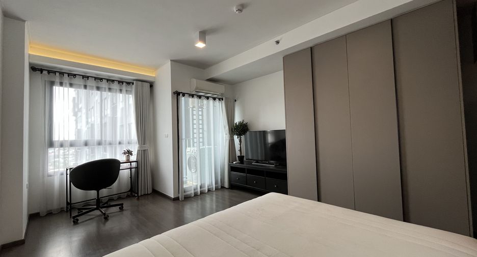 For sale studio condo in Phra Khanong, Bangkok
