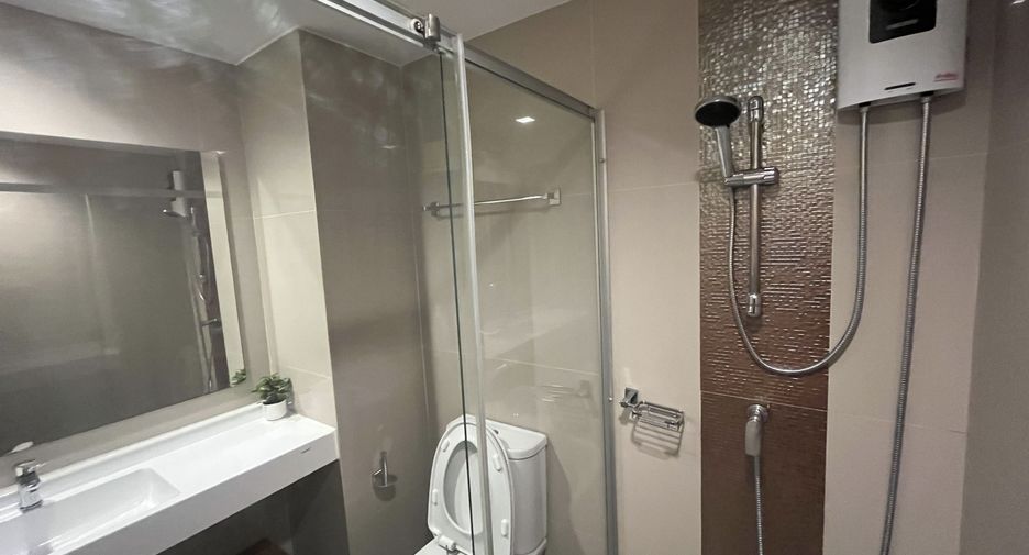For sale studio condo in Phra Khanong, Bangkok