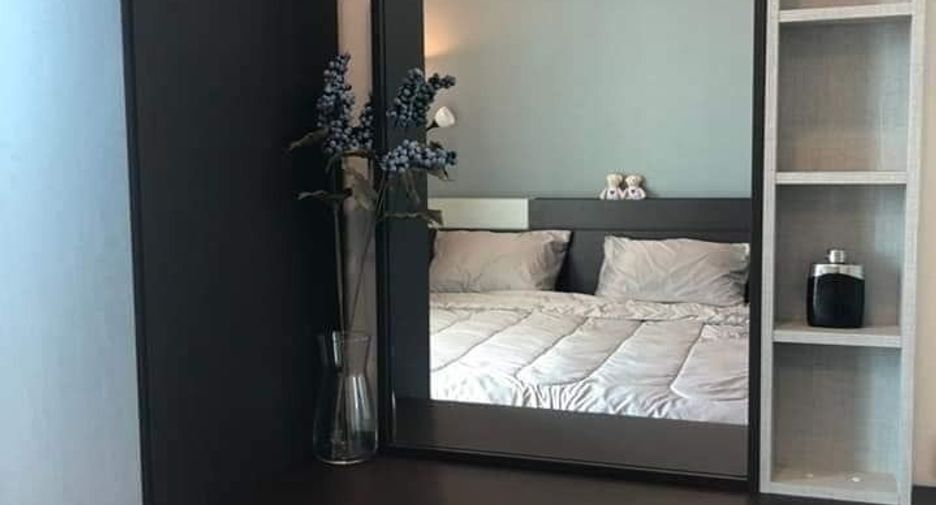 À vendre 1 chambre condo à Yan Nawa, Bangkok